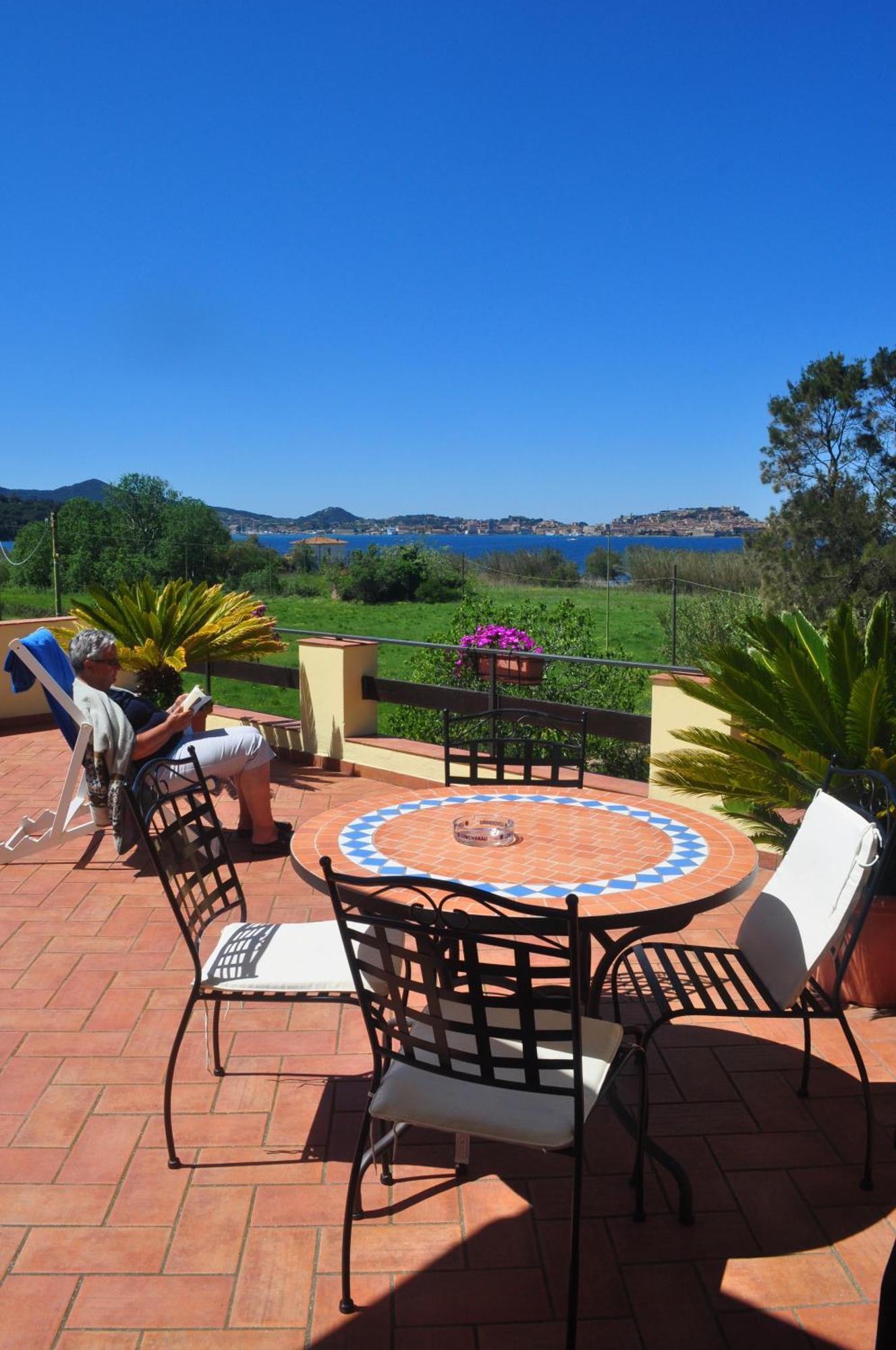 Hotel Tirrena Bike & Country Hotel Portoferraio Exterior photo
