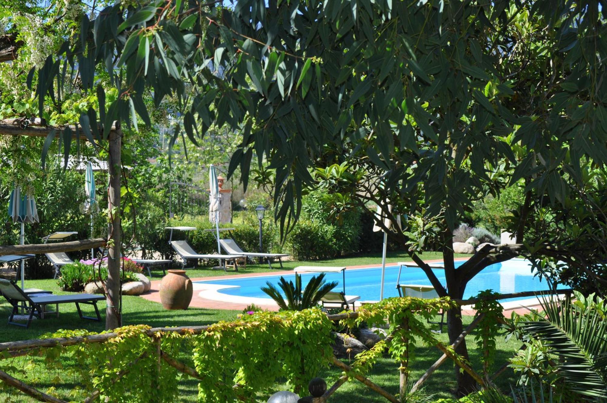 Hotel Tirrena Bike & Country Hotel Portoferraio Exterior photo