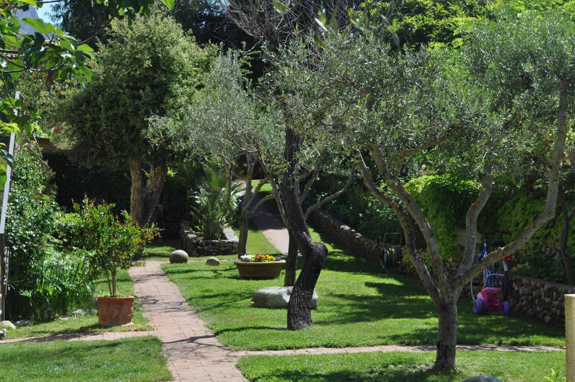 Hotel Tirrena Bike & Country Hotel Portoferraio Exterior photo