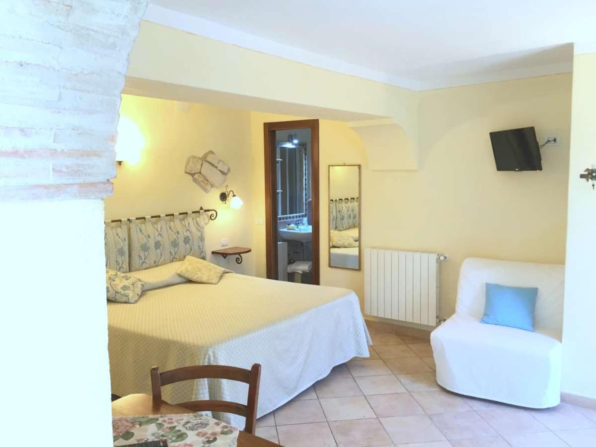 Hotel Tirrena Bike & Country Hotel Portoferraio Exterior photo
