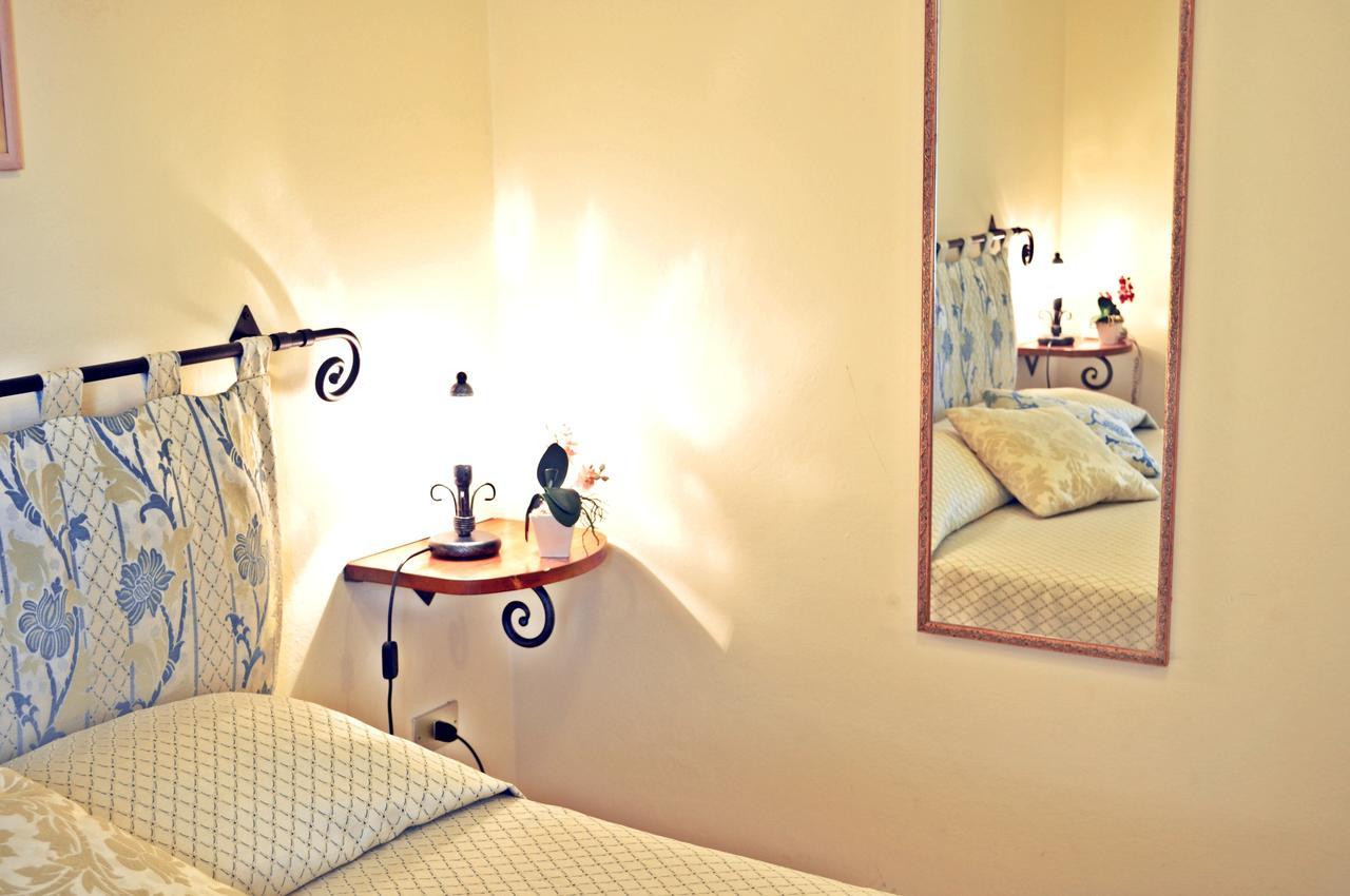 Hotel Tirrena Bike & Country Hotel Portoferraio Exterior photo
